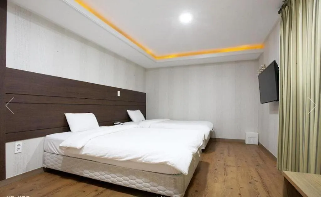 Motel Cj Tourist Hotel Jeju
