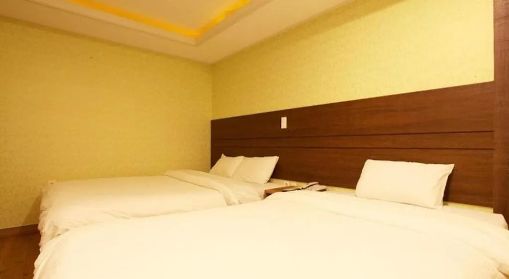 Cj Tourist Hotel Jeju Motel