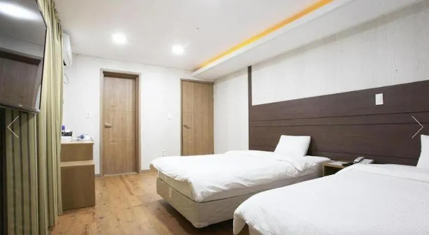 Motel Cj Tourist Hotel Jeju