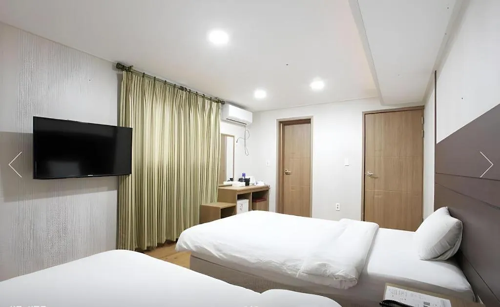 Cj Tourist Hotel Jeju South Korea