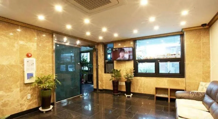 Cj Tourist Hotel Jeju 2*,