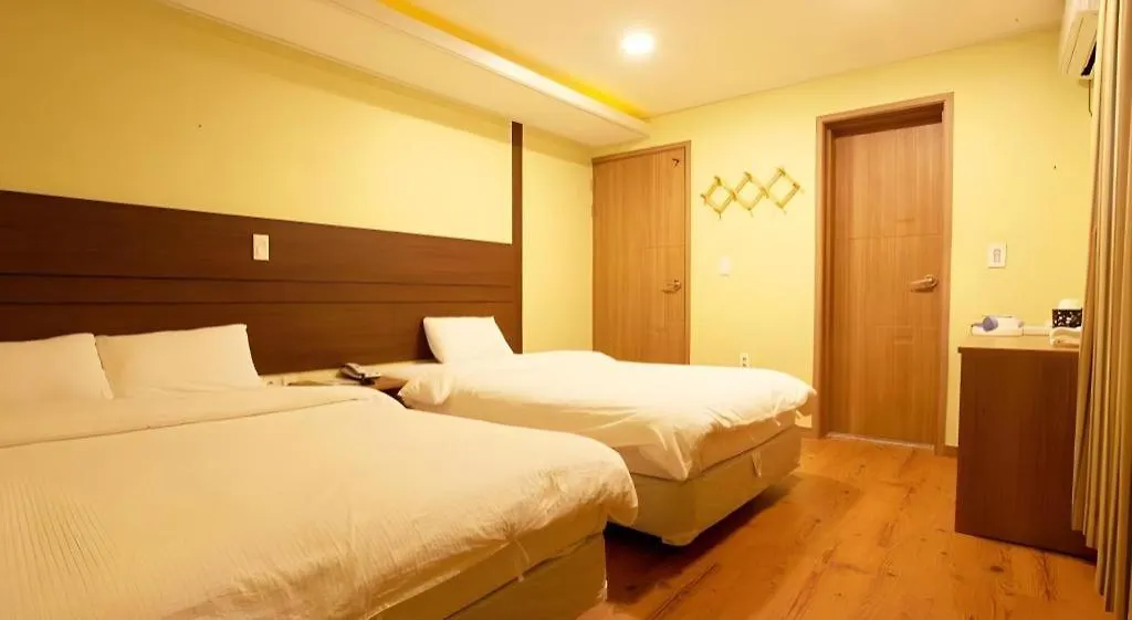 Motel Cj Tourist Hotel Jeju