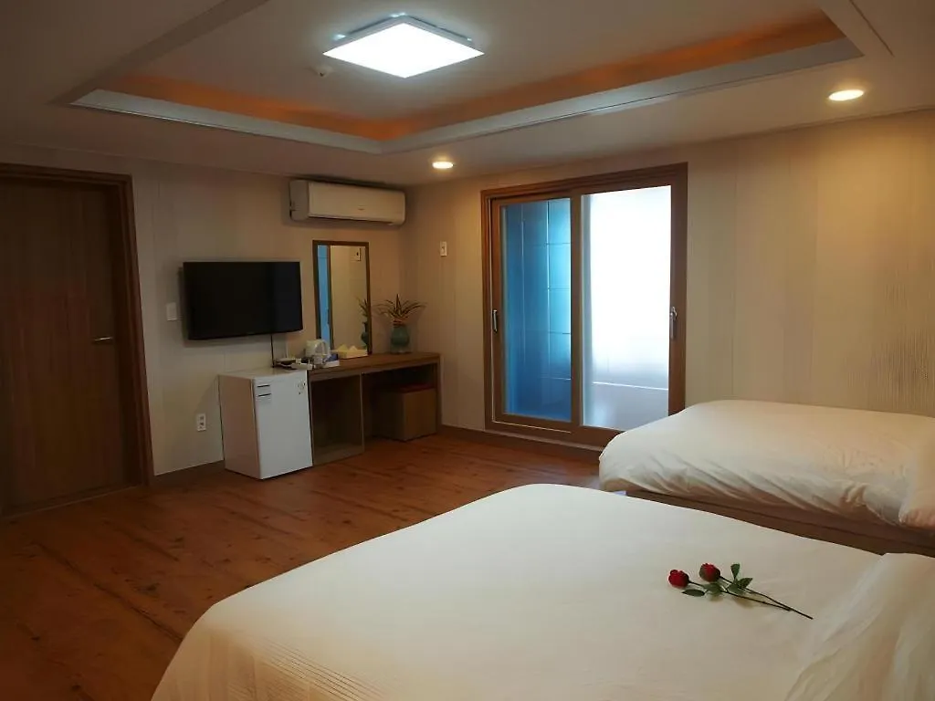 Motel Cj Tourist Hotel Jeju