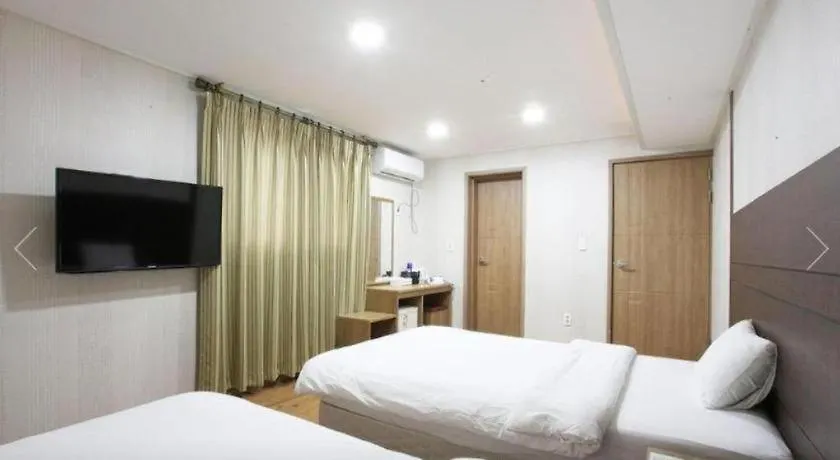 Cj Tourist Hotel Jeju South Korea
